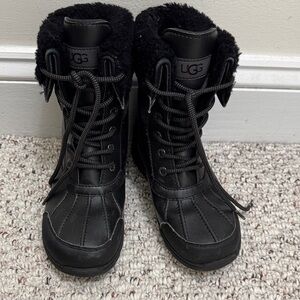UGG Airondack Black Lace-Up Boots Size 3 kids